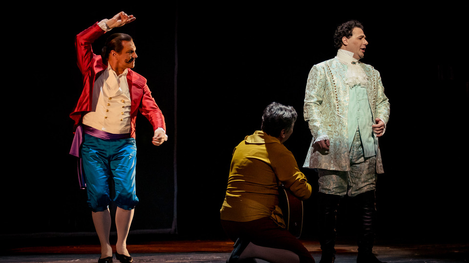 Conți, comploturi și un bărbier genial: două seri de hohote, intrigi și iubire la Opera Națională București cu ”Bărbierul din Sevilla”