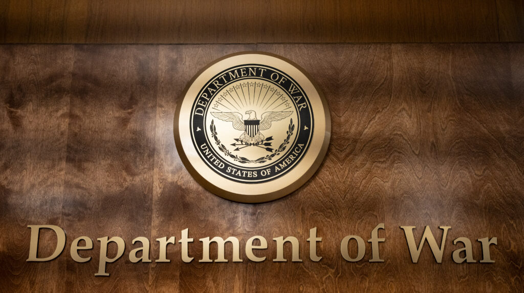 Pentagonul investighează un senator care a cerut armatei să nu respecte „ordinele ilegale”