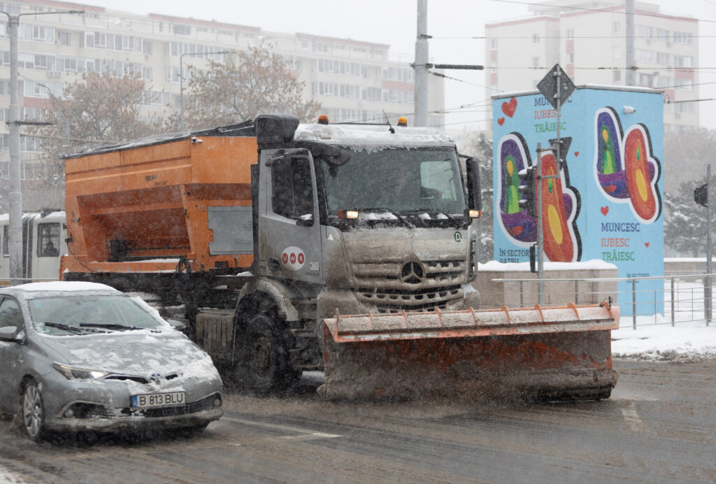 Premieră în planul de deszăpezire pentru Sectorul 1: utilaje programate pentru fiecare stradă