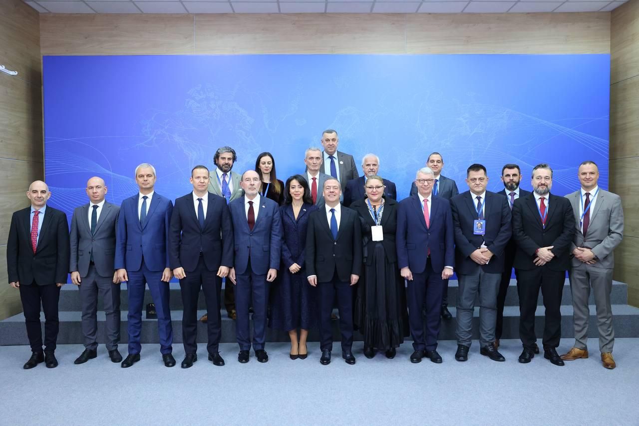 Șoșoacă și Medvedev la Congresul BRICS - Europa