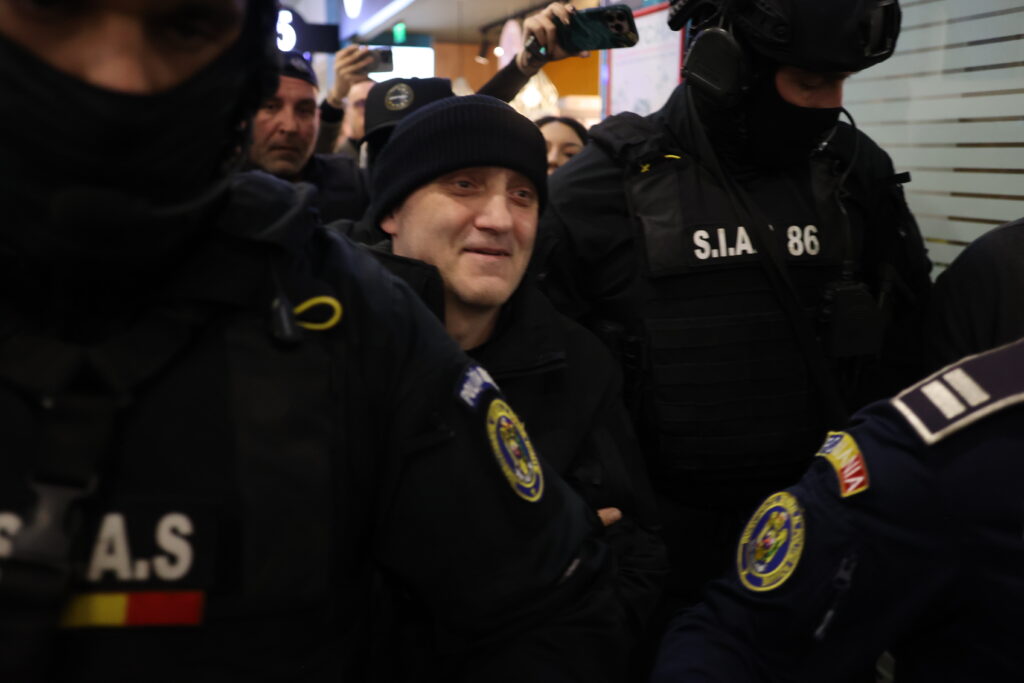 Primele imagini cu Horațiu Potra. Adus sub escortă în România
