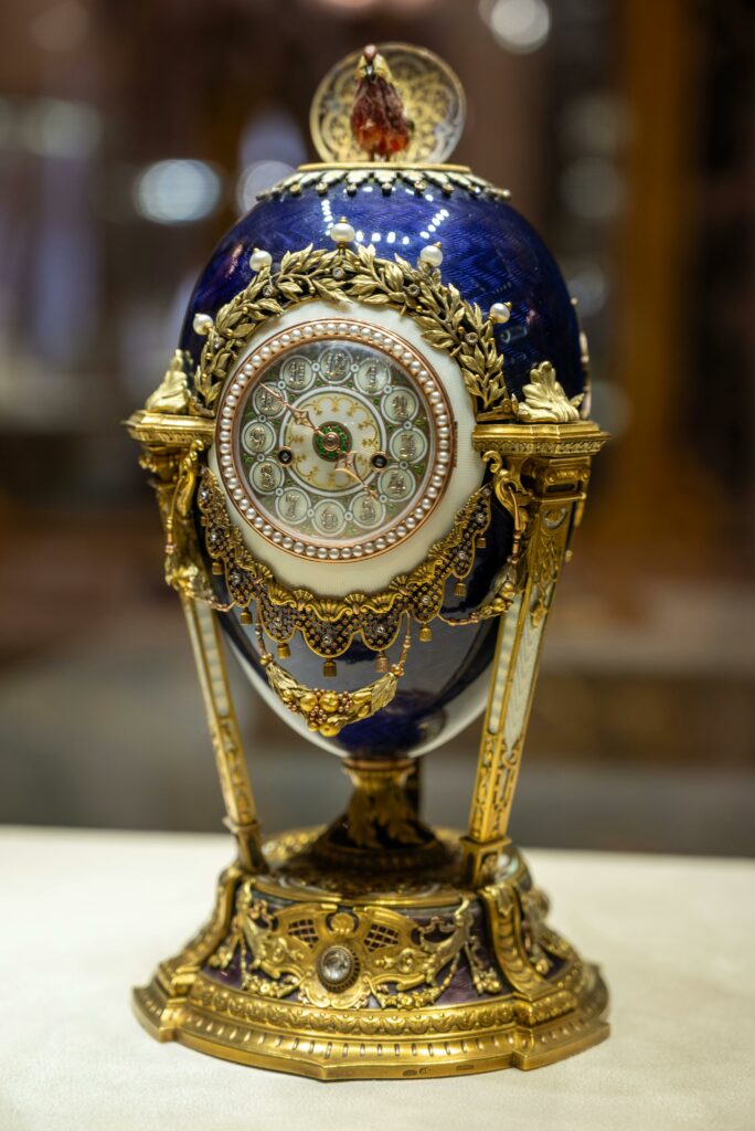 Ou Fabergé, evaluat la peste 26 de milioane de dolari, scos la licitație