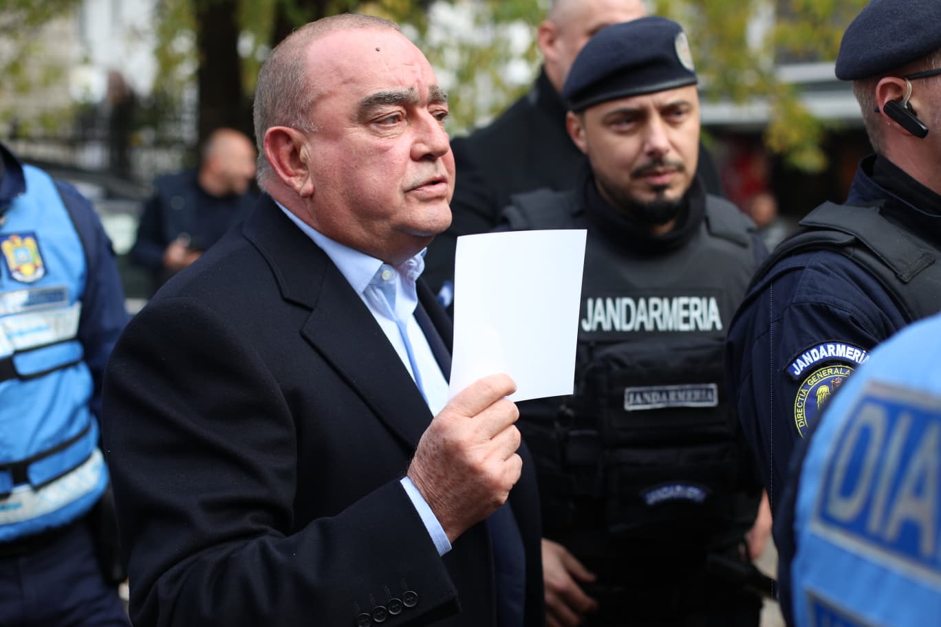 Gigi Nețoiu și-a depus candidatura la Primăria București