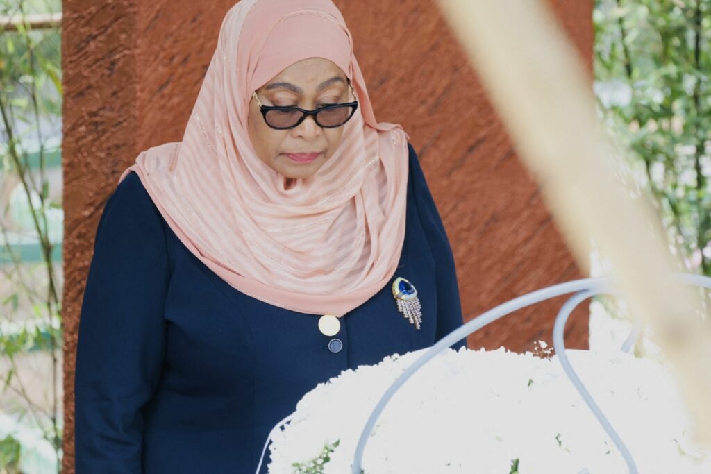 Preşedinta Tanzaniei câştigă alegerile cu 97% din voturi, pe fondul violenţelor şi contestaţiilor