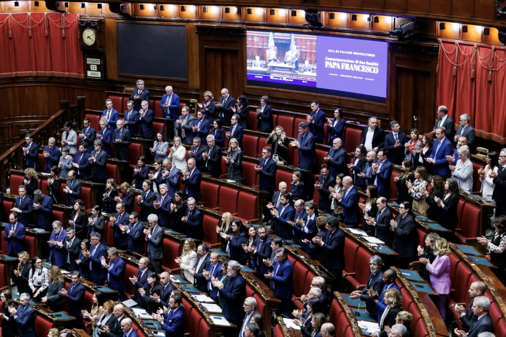 Italia redefinește legea privind violența sexuală pentru a include în mod explicit consințământul. Ce pedeapsă riscă agresorii?