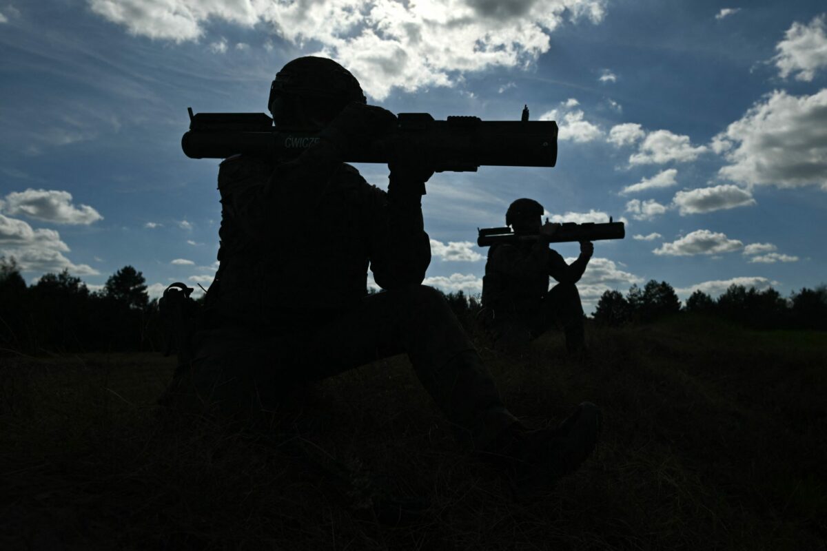 Poza pentru articolul Soldații NATO sunt „deconectați de realitățile de luptă modernă”. Rutte spune că Alianța „ia lecții din experiența de război a Ucrainei”