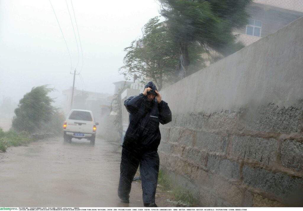 Atenționare de călătorie emisă de MAE: Furtuna Fung-Wong poate deveni super taifun în Filipine