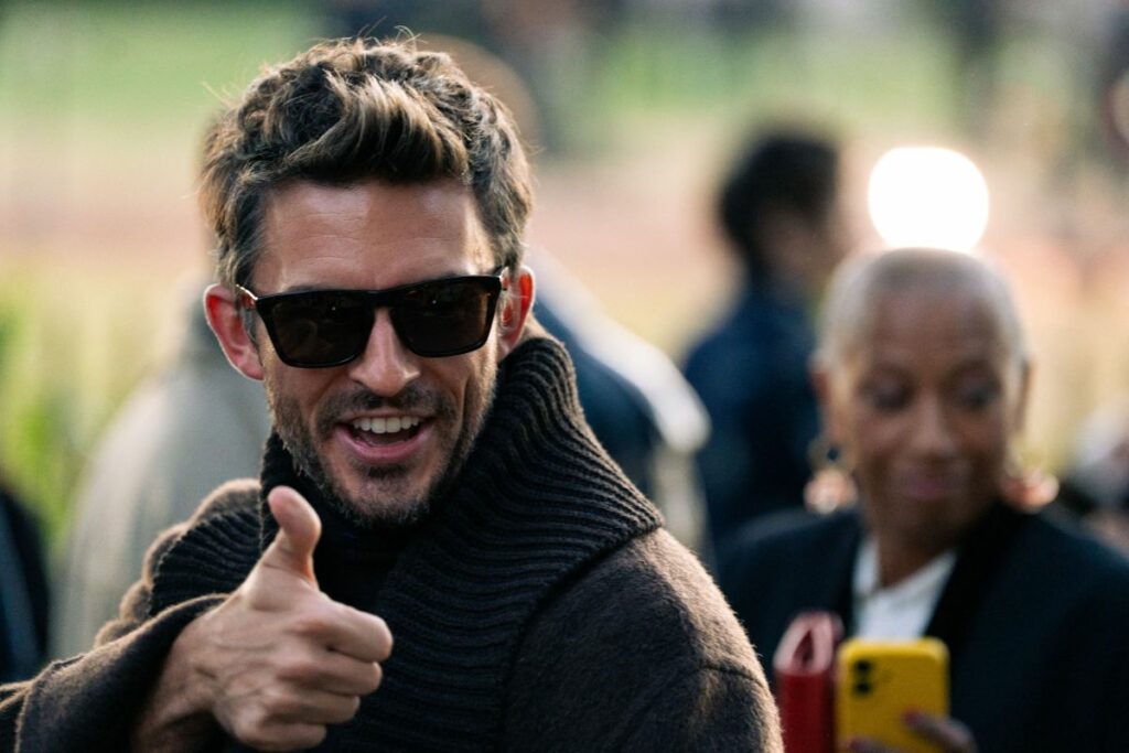 Jonathan Bailey, actorul care a jucat în Wicked și Bridgerton, desemnat cel mai sexy bărbat în viață