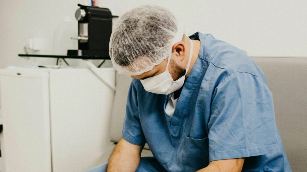 DSP Timiș: demersuri pentru prevenirea burnout-ului în rândul personalului medical