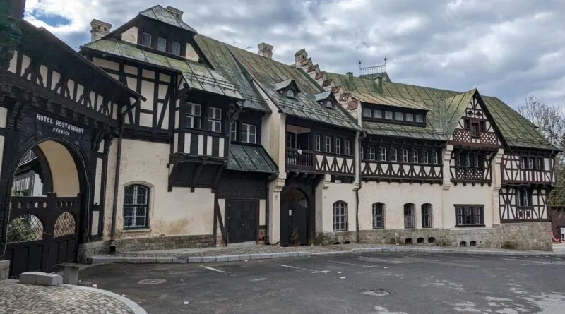 Primăria Sinaia vrea să cumpere Hotelul Furnica. Negocieri cu reprezentanții Casei Regale pentru păstrarea monumentului în patrimoniul public