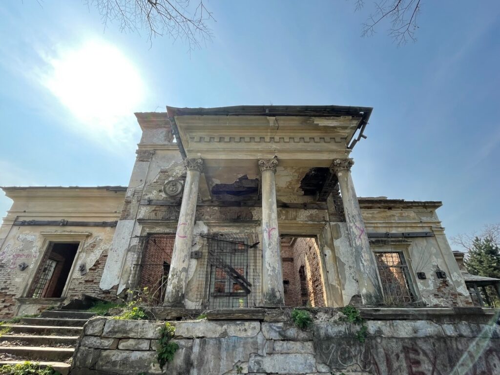 Societatea civilă solicită premierului și ministrului Culturii să nu desființeze Institutul Național al Patrimoniului. Care este pericolul deciziei