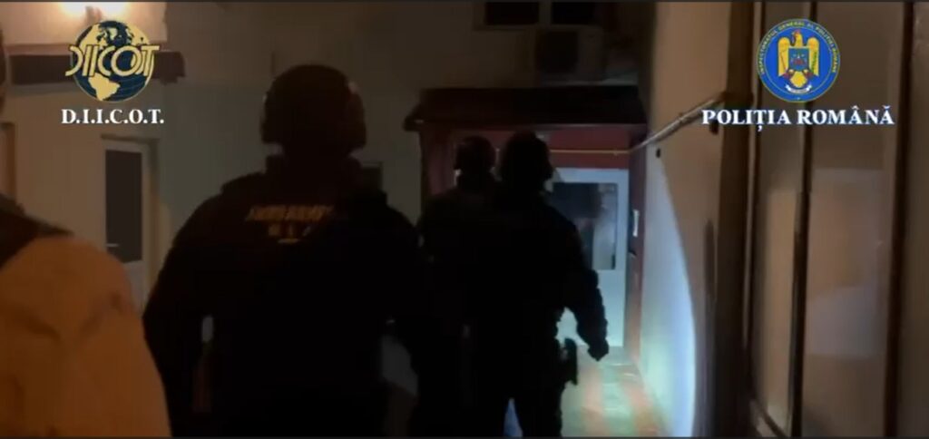 Medic din Craiova, cercetat după ce a exploatat o femeie. Ce îi cerea să facă