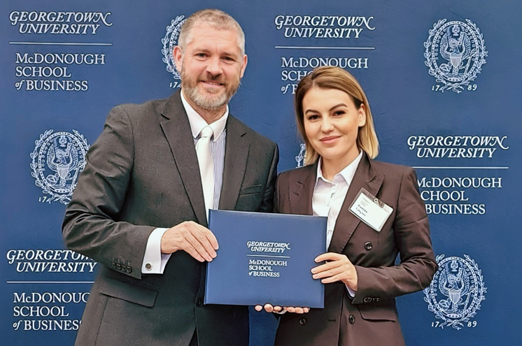 Romina Gingașu finalizează un program special în Leadership la Georgetown University din Washington D.C., în colaborare cu Mannheim University din Germania