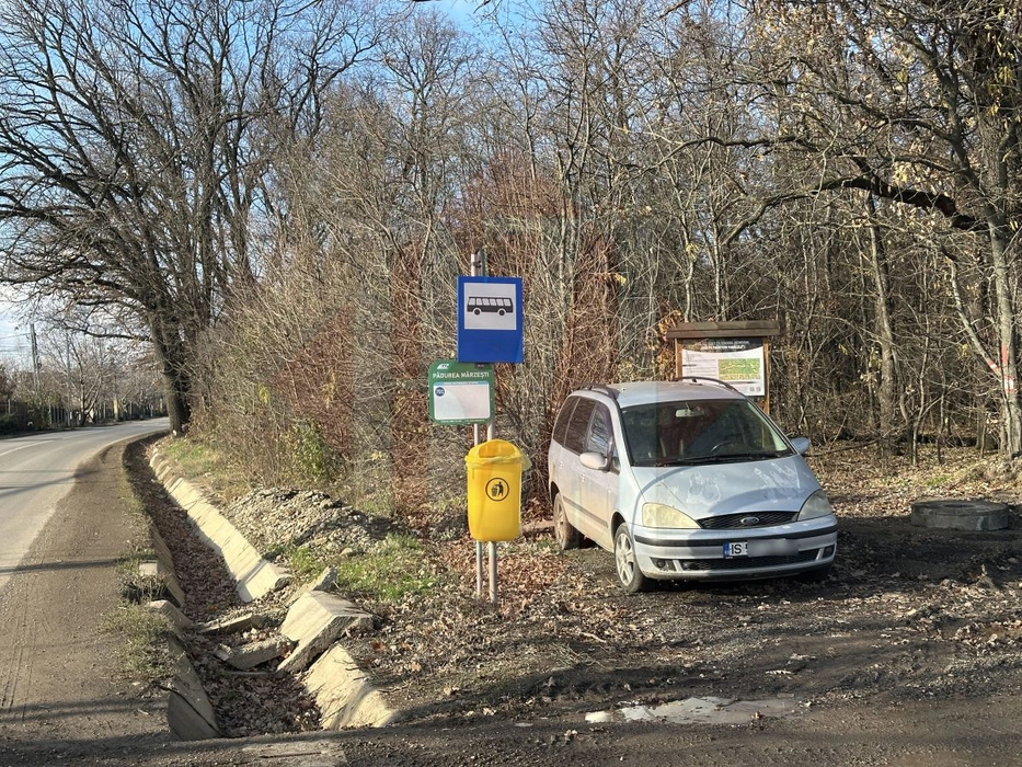 Incident incredibil în Iași: o femeie și-a prins capul între ușile autobuzului din care încerca să coboare