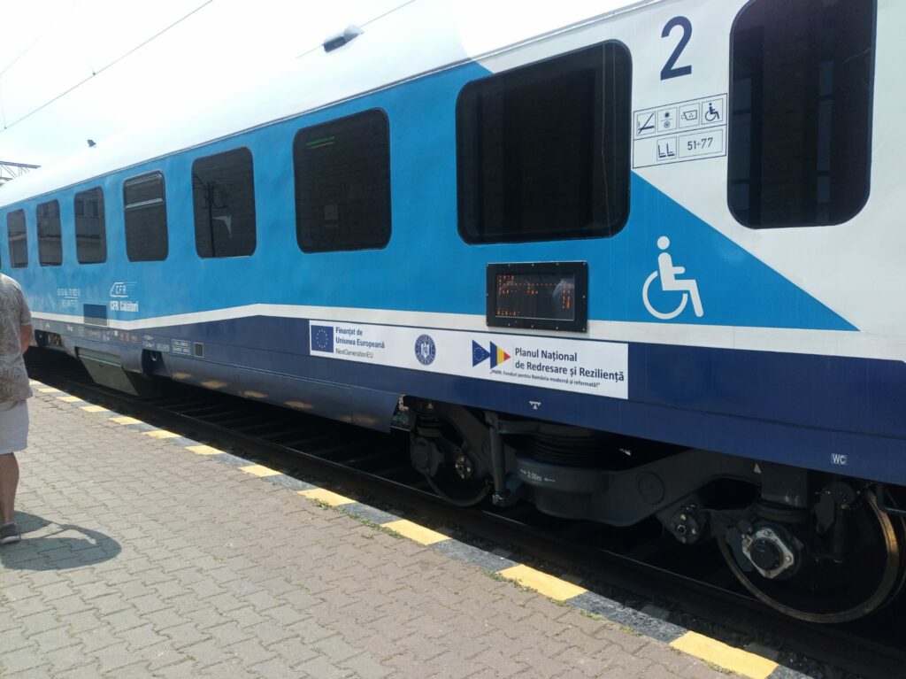 36 de locomotive și 60 de vagoane de călători, modernizate în 2025, prin PNRR