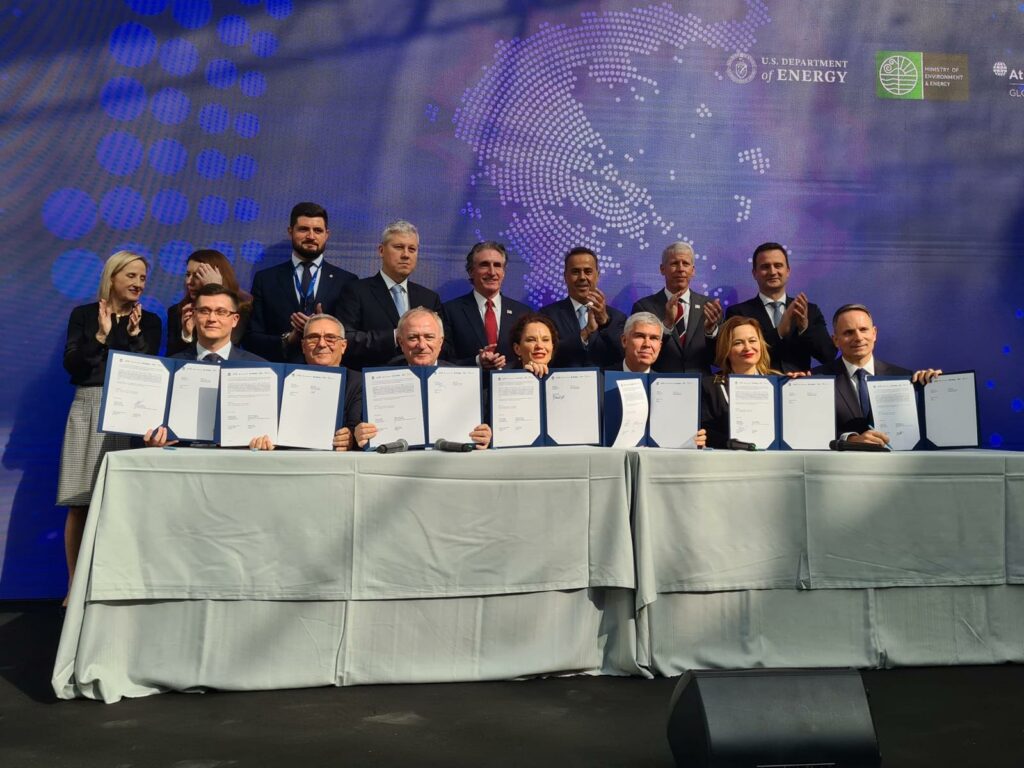 Extinderea Coridorului Trans-Balcanic: Transgaz și partenerii regionali cer prelungirea capacităților speciale Ruta 2 și Ruta 3 până în aprilie 2026