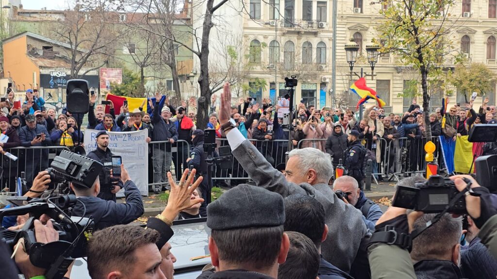 Călin Georgescu la ieșirea de la proces: „În spatele păduchilor au apărut șobolanii politicii românești, cei care se înghesuie să conducă țara”