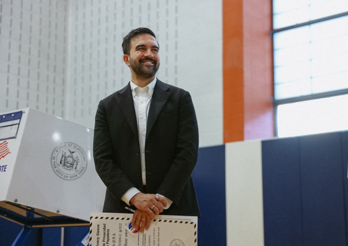 Zohran Mamdani câștigă primăria New York-ului