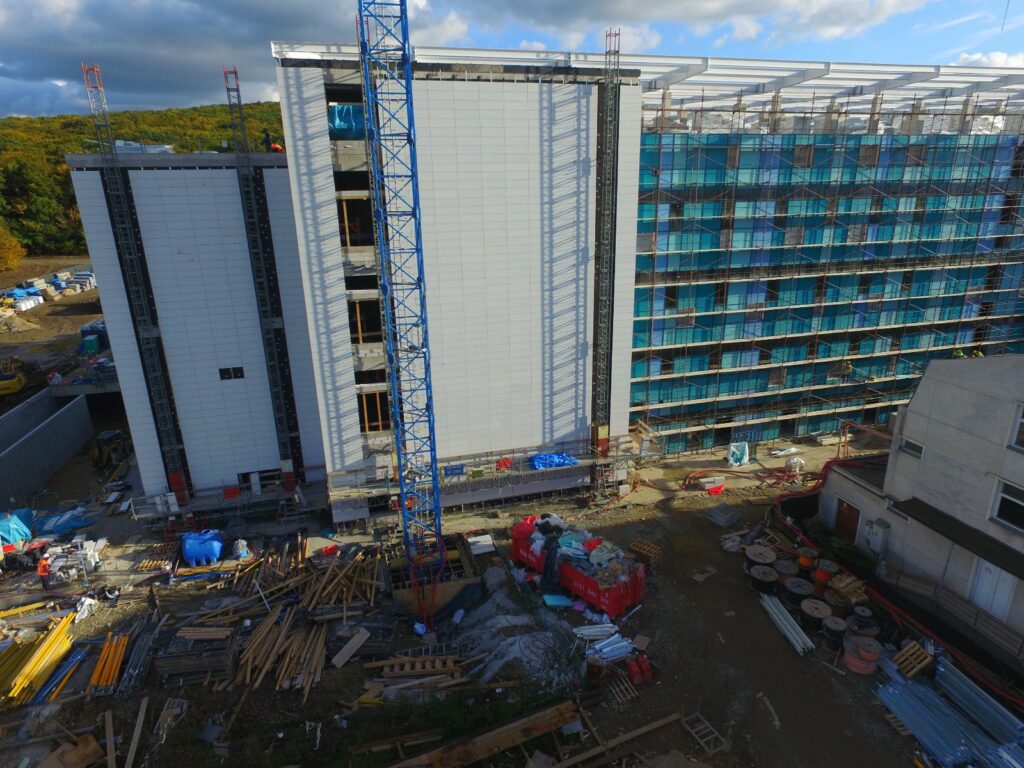 Centrul de Arși din Târgu Mureș intră în etapa finală de construcție, anunță Ministrul Sănătății