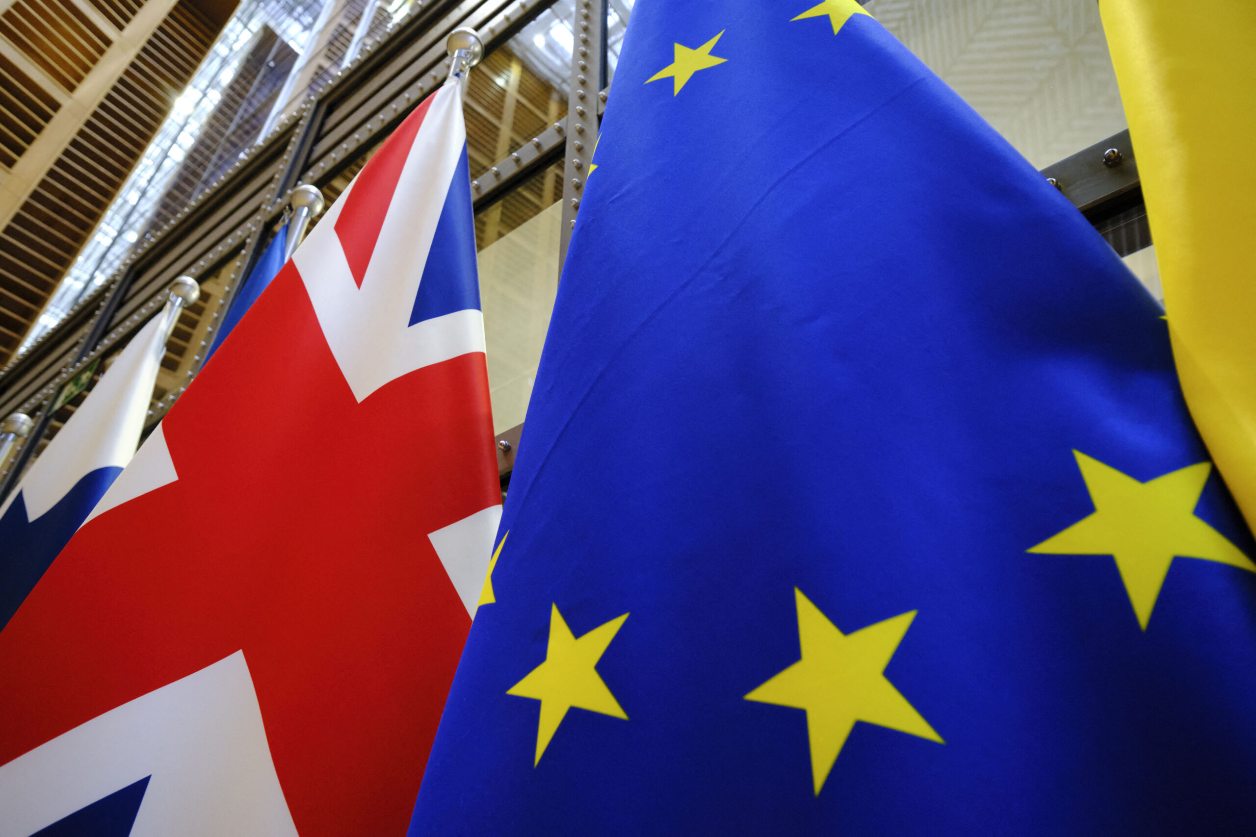 La 10 ani de la votul privind Brexit-ul, mai mult de jumătate dintre britanici vor reîntoarcerea în UE