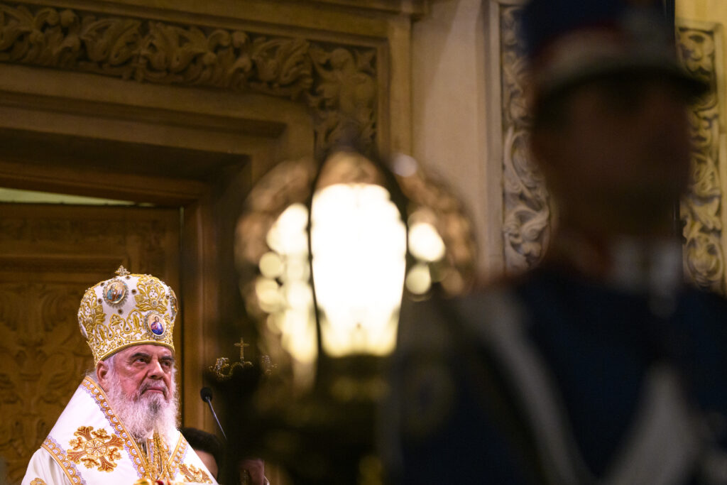 Patriarhul Daniel, mesaj de Crăciun: Nașterea Domnului este sărbătoarea păcii și a bunei înțelegeri între oameni