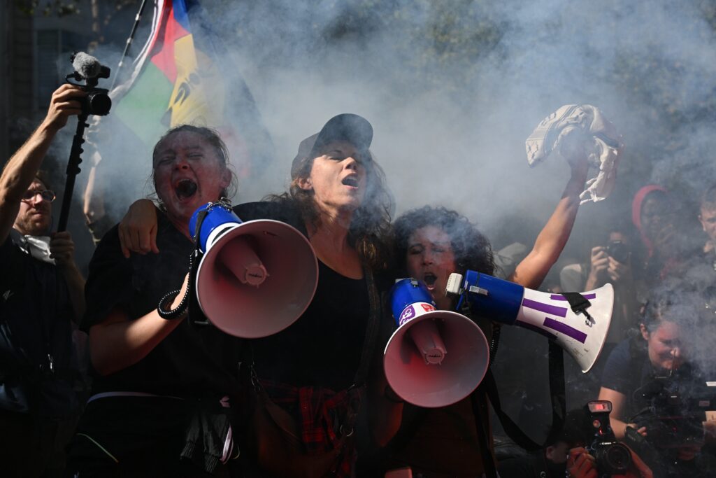 Franța se pregătește pentru o nouă zi de greve și perturbări în mai multe sectoare