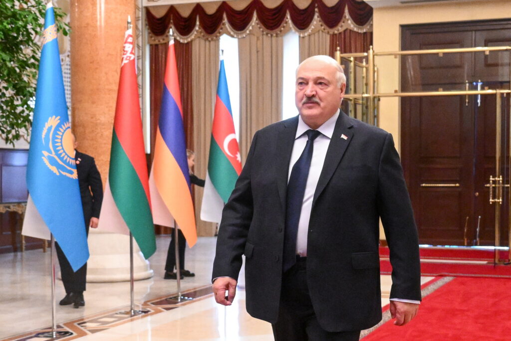 Lukașenko spune că președintele Venezuelei, Nicolas Maduro, este binevenit să se mute în Belarus