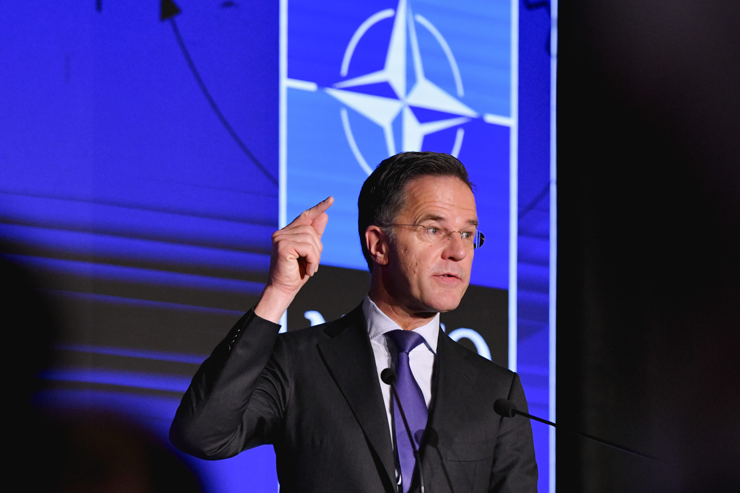 Șeful NATO afirmă că UE nu trebuie să se îndepărteze de SUA