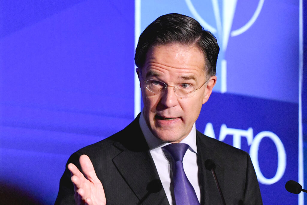 Șeful NATO avertizează Europa: Pregătiți-vă pentru un război ca în timpul bunicilor noștri