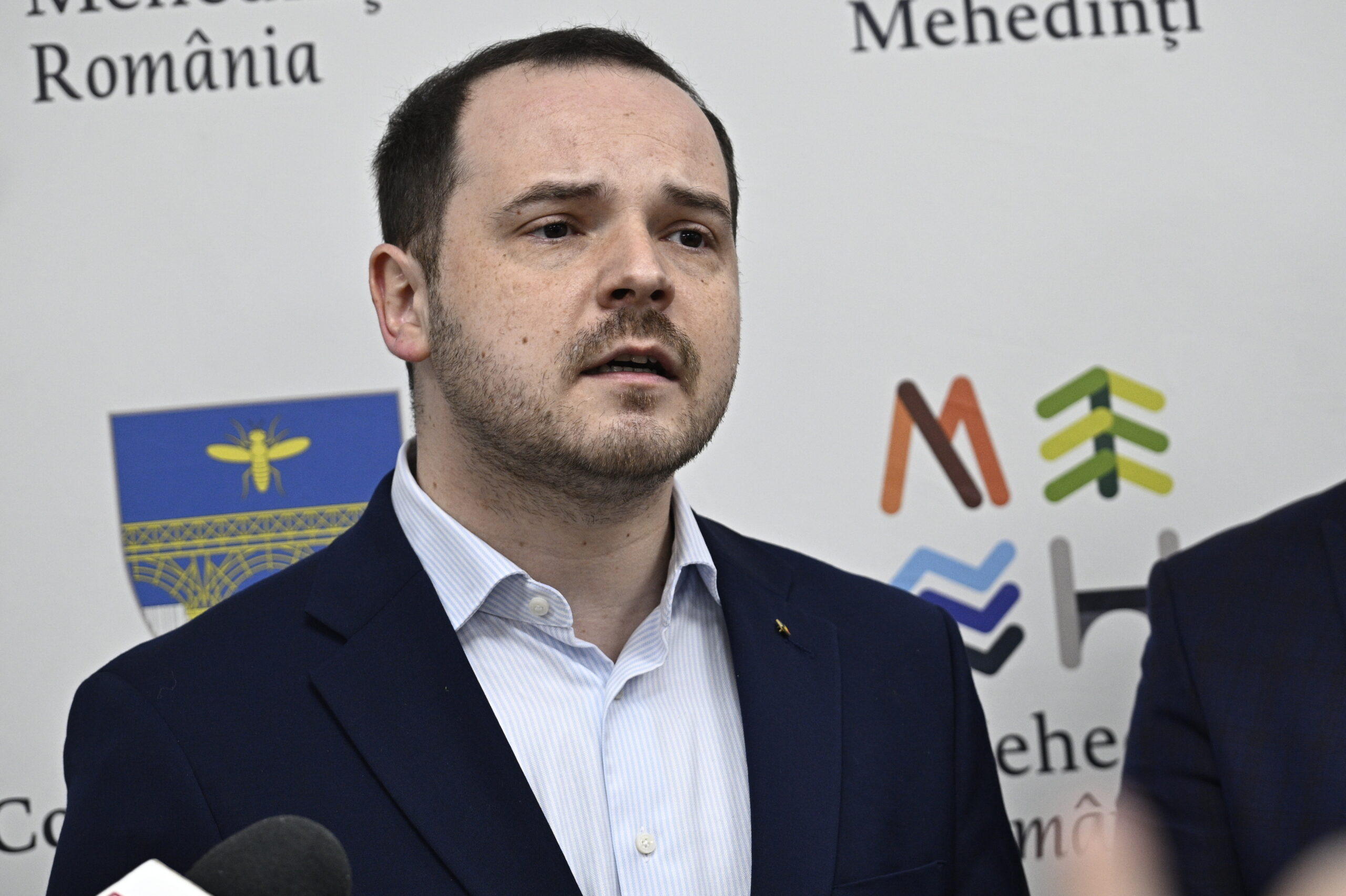 Poza pentru articolul Ministrul Sănătății: Sunt 100% împotriva tăierii cu 10% în sănătate. Contabilii din Guvern să se uite 5 minute la un pacient intubat, în comă, și apoi să taie salariile personalului medical…dacă pot