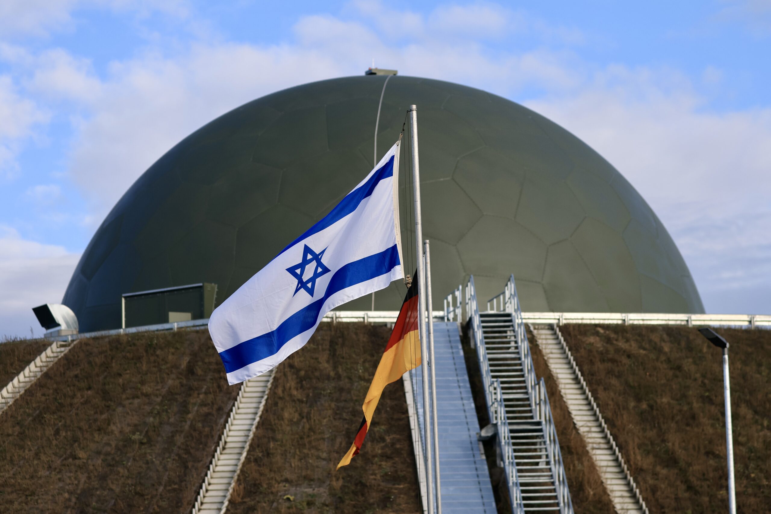 Israel și Germania semnează contract record pentru Arrow-3