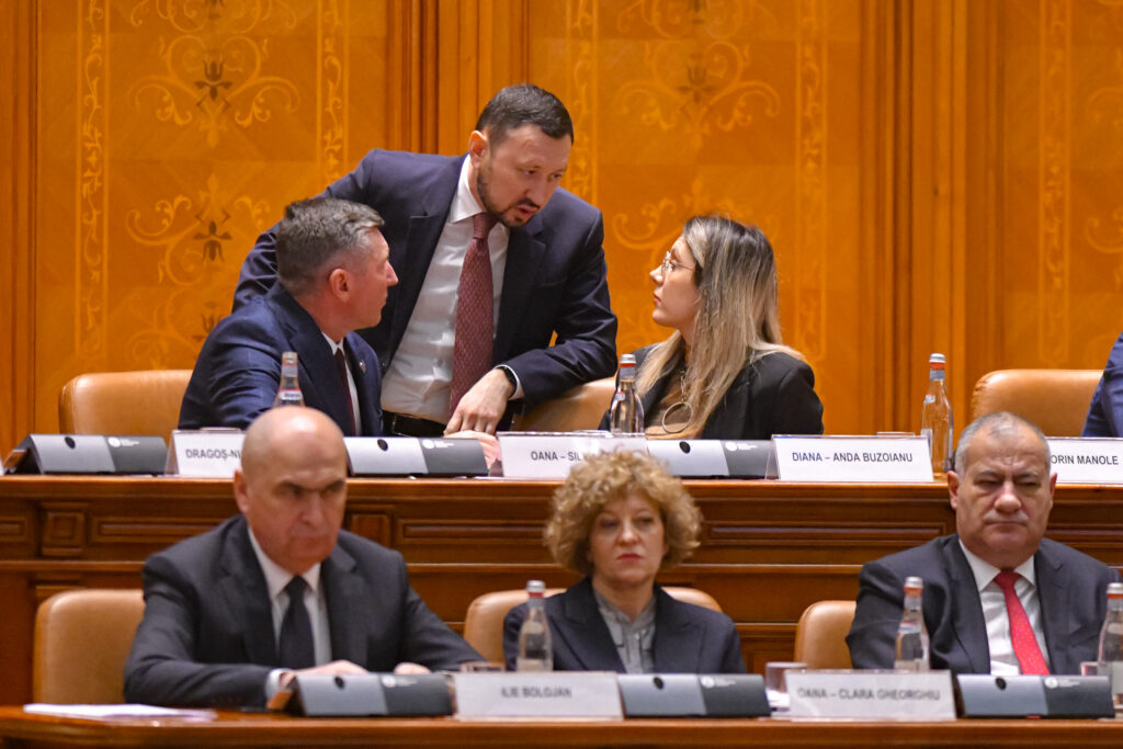 Moțiunea simplă inițiată de AUR împotriva Dianei Buzoianu, adoptată de Senat. PSD i-a cerut demisia Ministrei Mediului