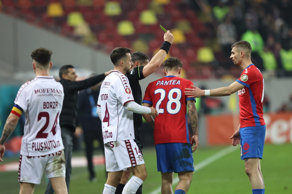Jandarmii au aplicat amenzi de peste 124.000 de lei după meciul FCSB – Rapid