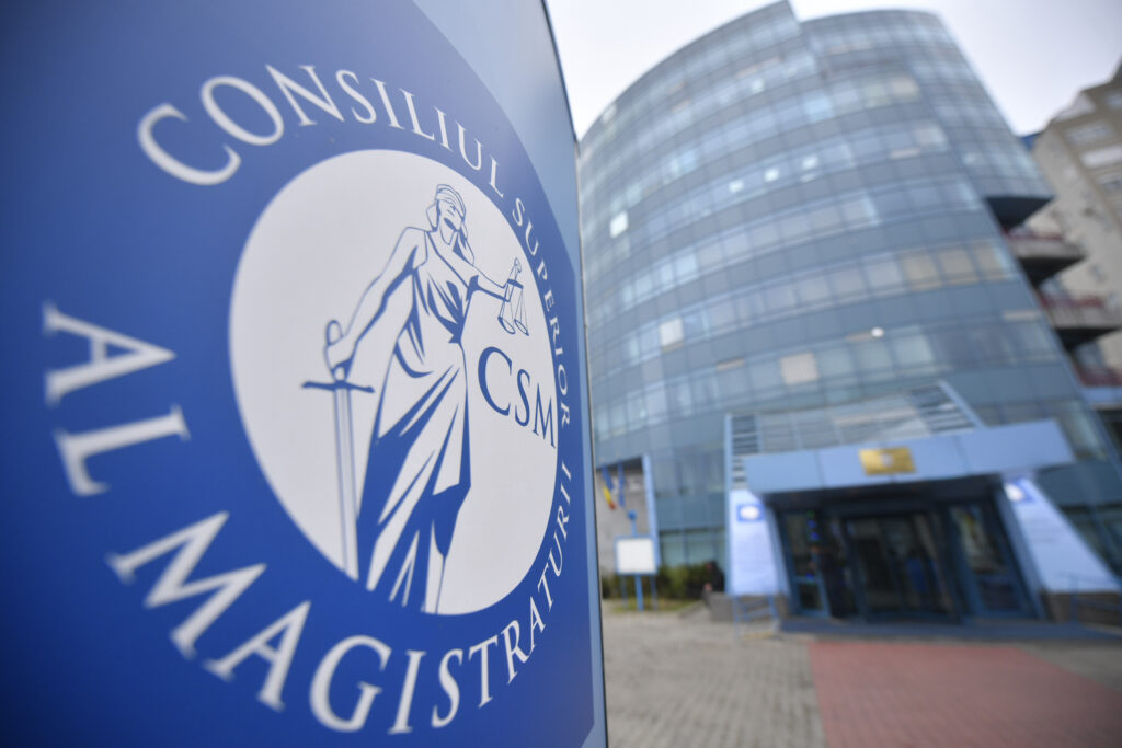 Chestionar CSM: 98% dintre judecători spun că au resimțit o campanie publică împotriva justiției / Pasivitatea Parlamentului, indicată drept principala cauză a prescripției