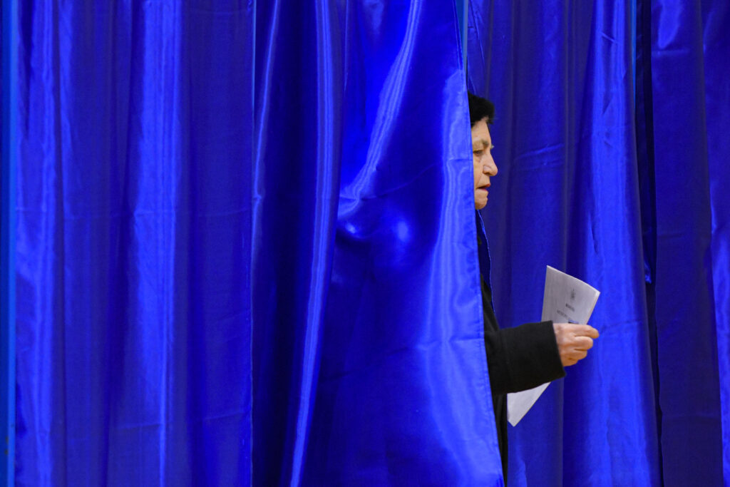 Dosar penal la Iași: O persoană a votat pe liste suplimentare deși locuiește în altă comună