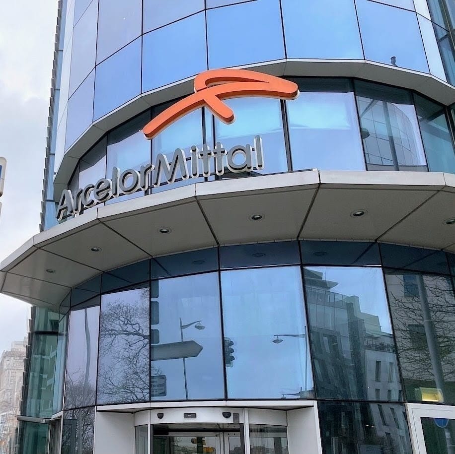 De la autostrăzi la oţel: Dorinel Umbrărescu se pregătește să preia ArcelorMittal Hunedoara