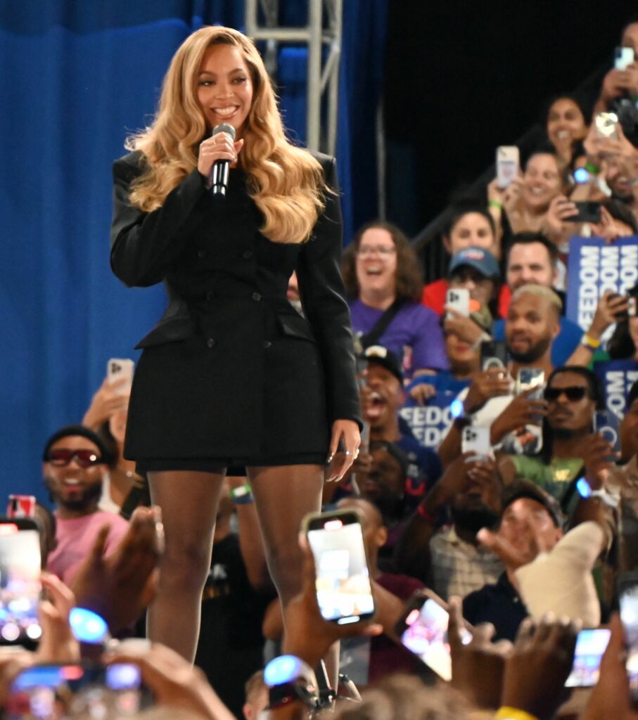 Beyonce a fost declarată miliardară de Forbes