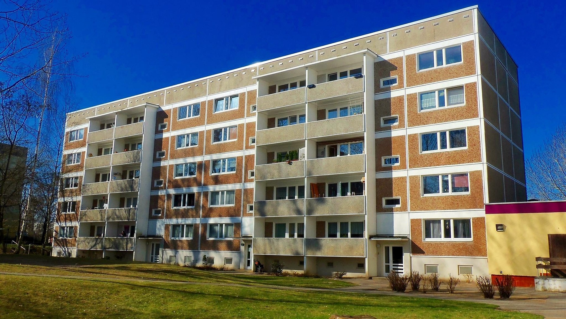 Exploatarea românilor în Germania: hoteluri sociale