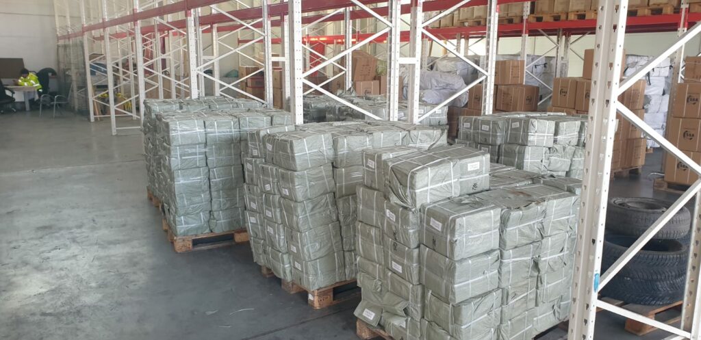 Bujii în valoare de aproape 5 milioane de lei, descoperite în Portul Constanța