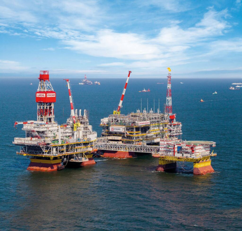 Ucraina atacă pentru a doua oară platforma petrolieră Lukoil din Marea Caspică