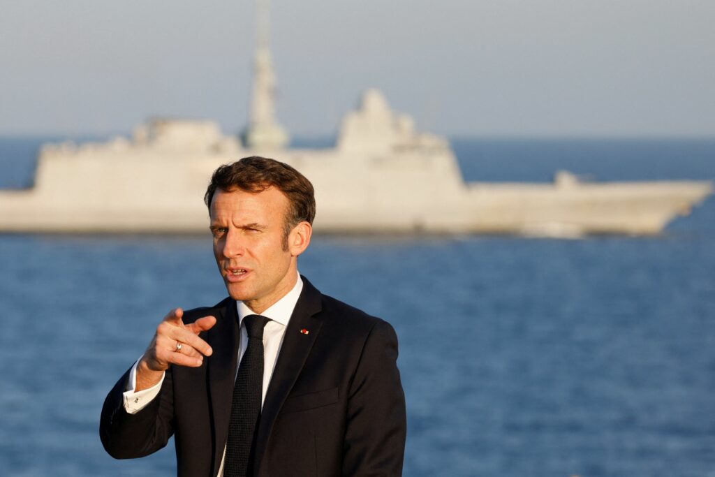 Macron a făcut anunțul: Franța va construi un nou portavion pentru a-și consolida puterea maritimă