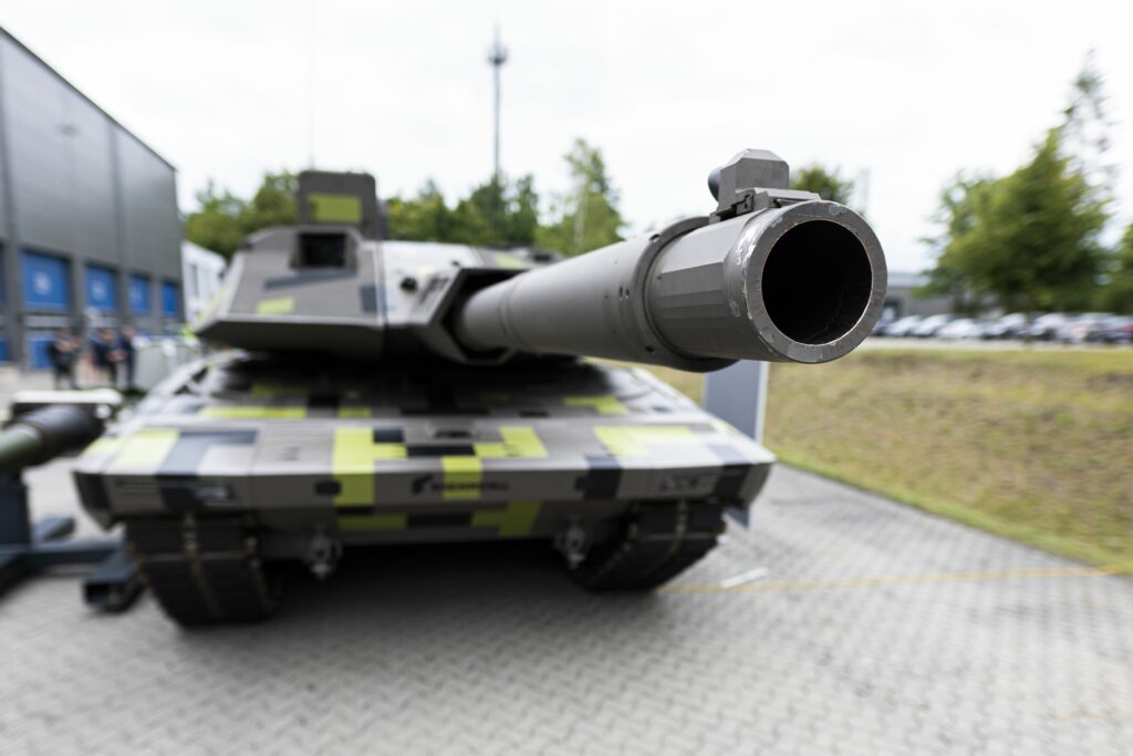 Industria europeană de apărare a crescut cu aproape 14% în 2024