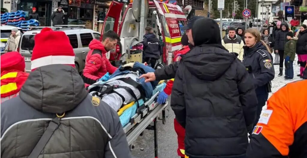 Accident grav pe pârtie la Predeal: femeie lovită de o sanie, și-a pierdut cunoștința. Avertisment dur al Salvamont