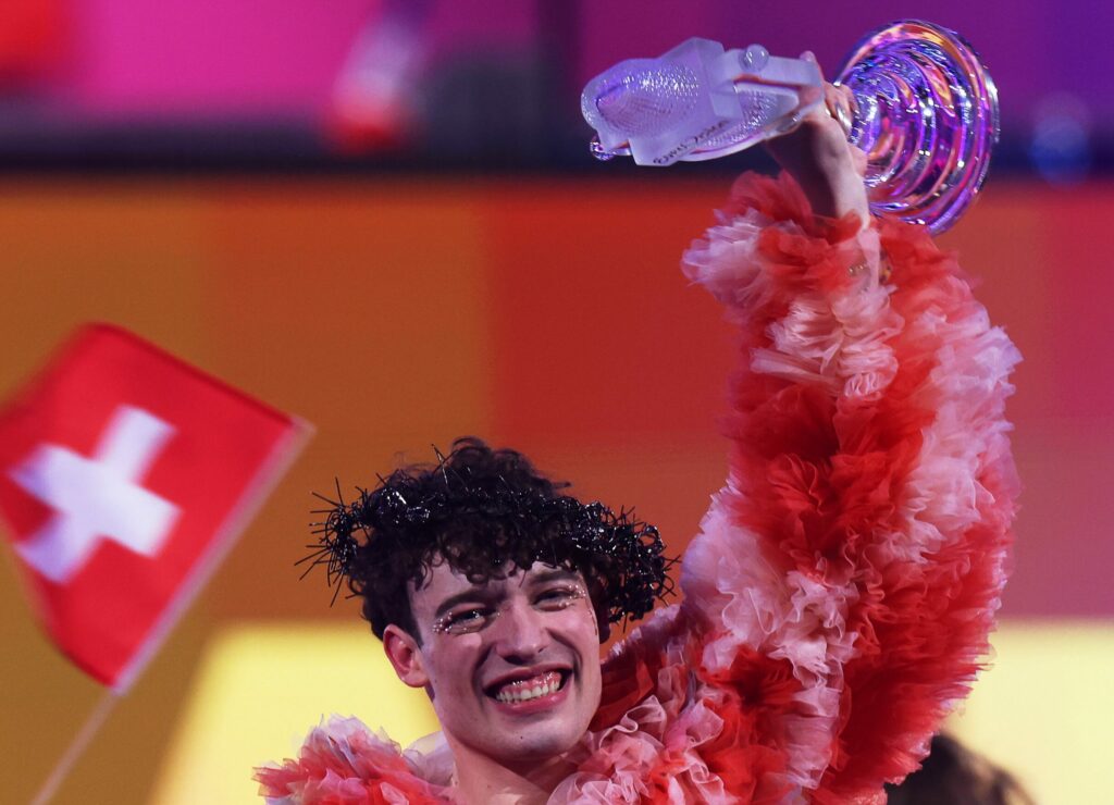 Primul câștigător non-binar al Eurovision, Nemo, va returna trofeul în semn de protest față de participarea Israelului în 2026