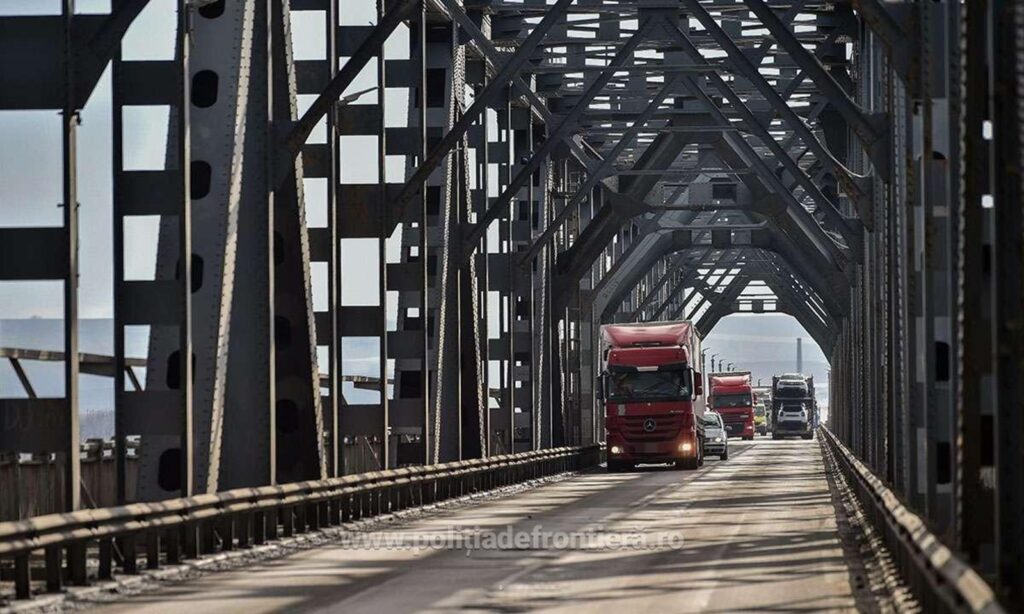 Podul Prieteniei Giurgiu-Ruse: Trafic deschis în ambele sensuri în perioada sărbătorilor