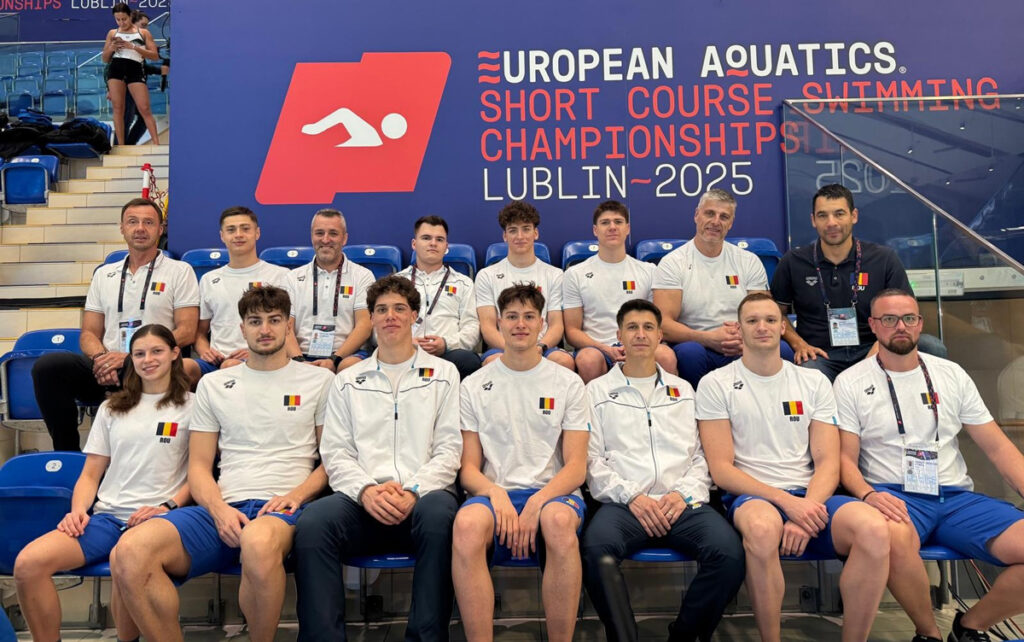 Opt sportivi români participă la Campionatul European de înot în bazin scurt de la Lublin