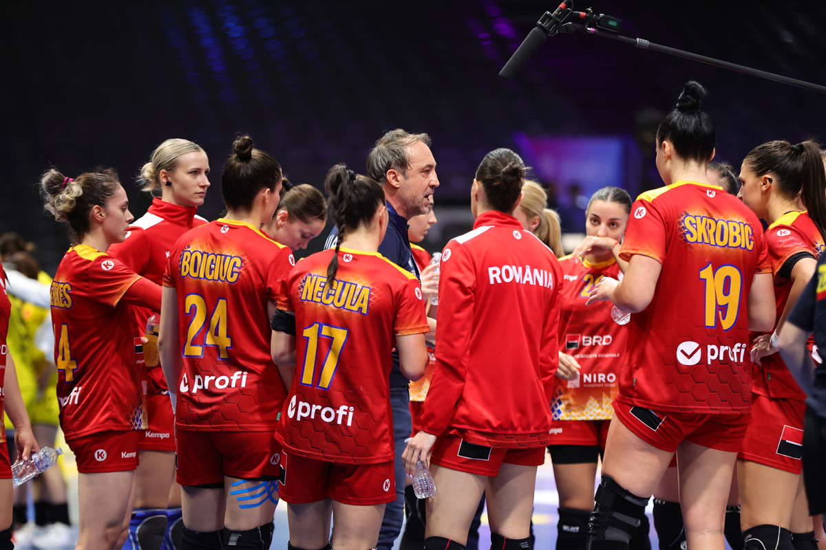 România întâlnește Danemarca la Mondialul de handbal feminin