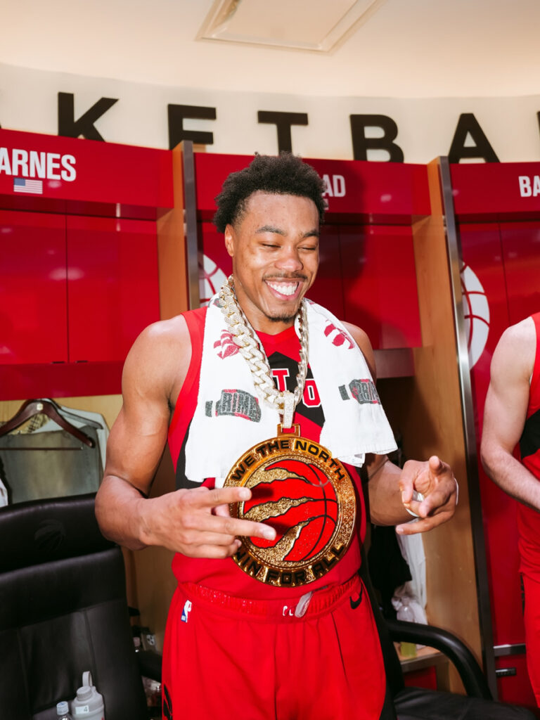 Scottie Barnes stabilește recorduri în NBA în victoria echipei Toronto Raptors cu Golden State