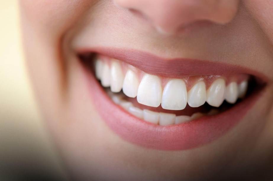 Poți avea un zâmbet perfect fără durere? Estetica dentară modernă schimbă totul (P)