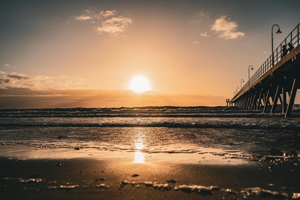 Un nou studiu indică accelerarea creșterii nivelului mării, în contradicție cu un raport federal